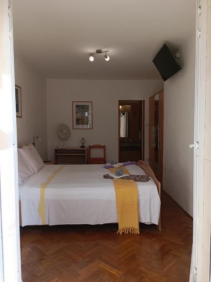 Rooms Rita Cres Exterior photo