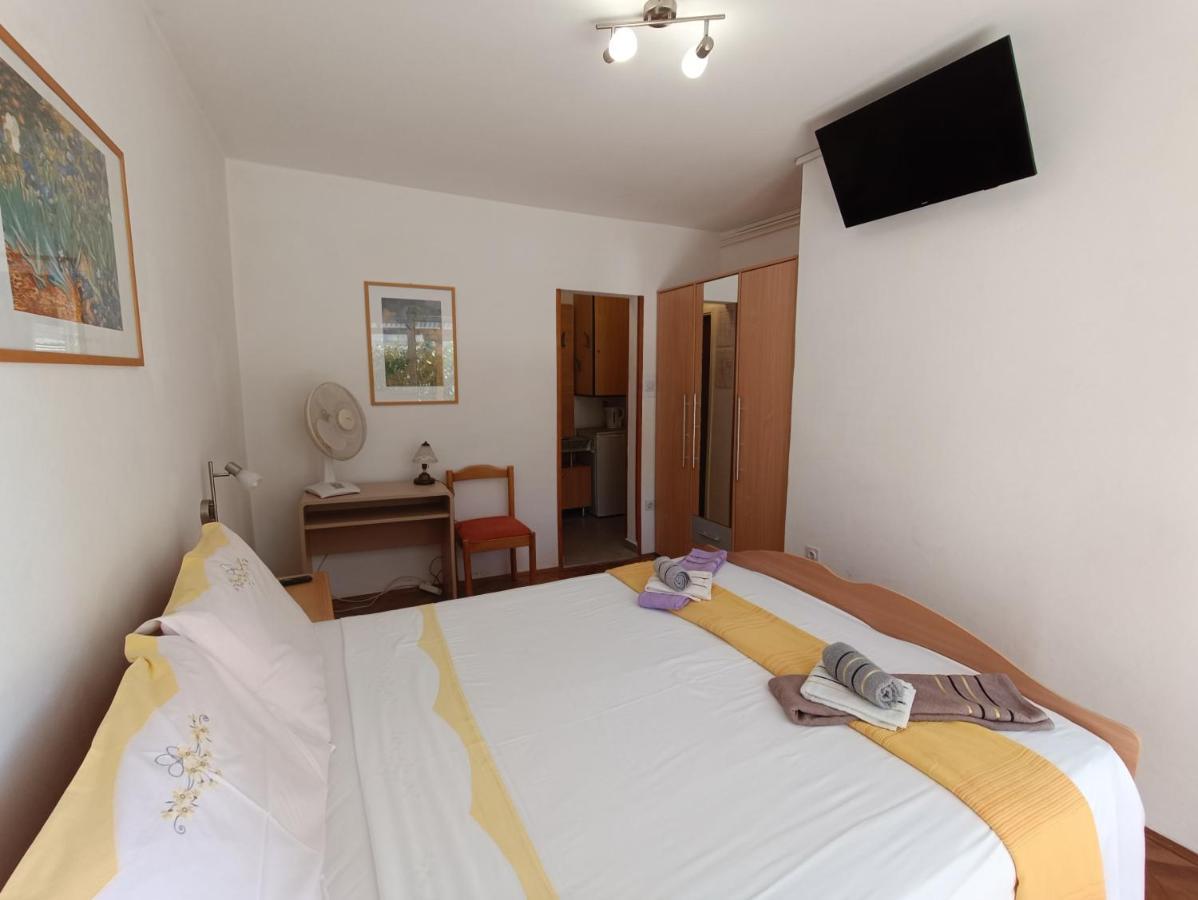 Rooms Rita Cres Exterior photo