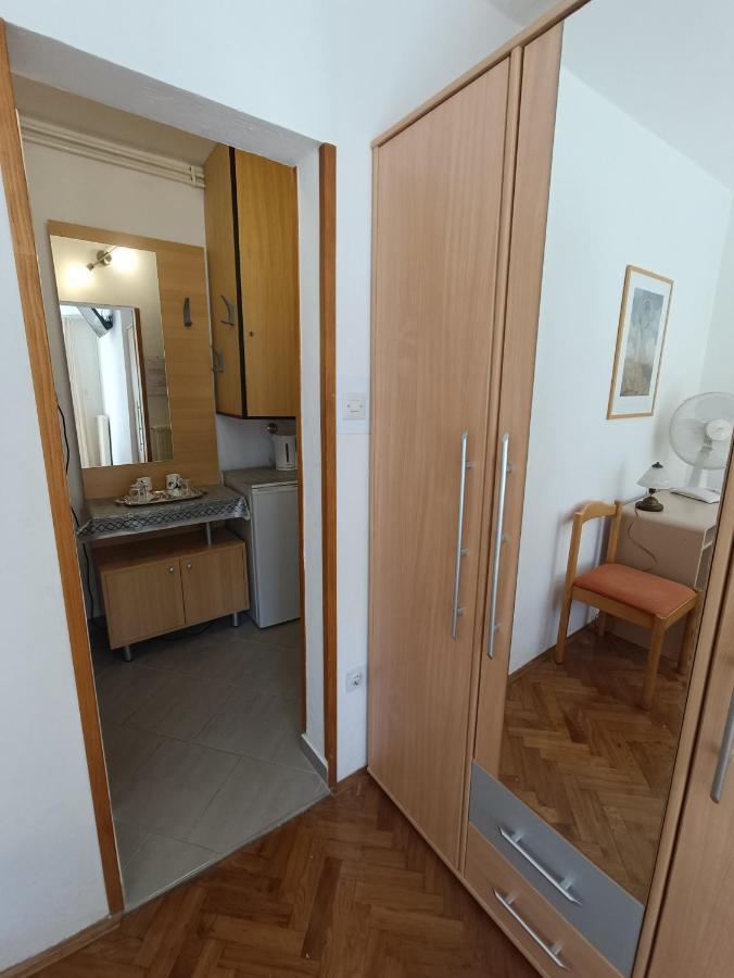 Rooms Rita Cres Exterior photo